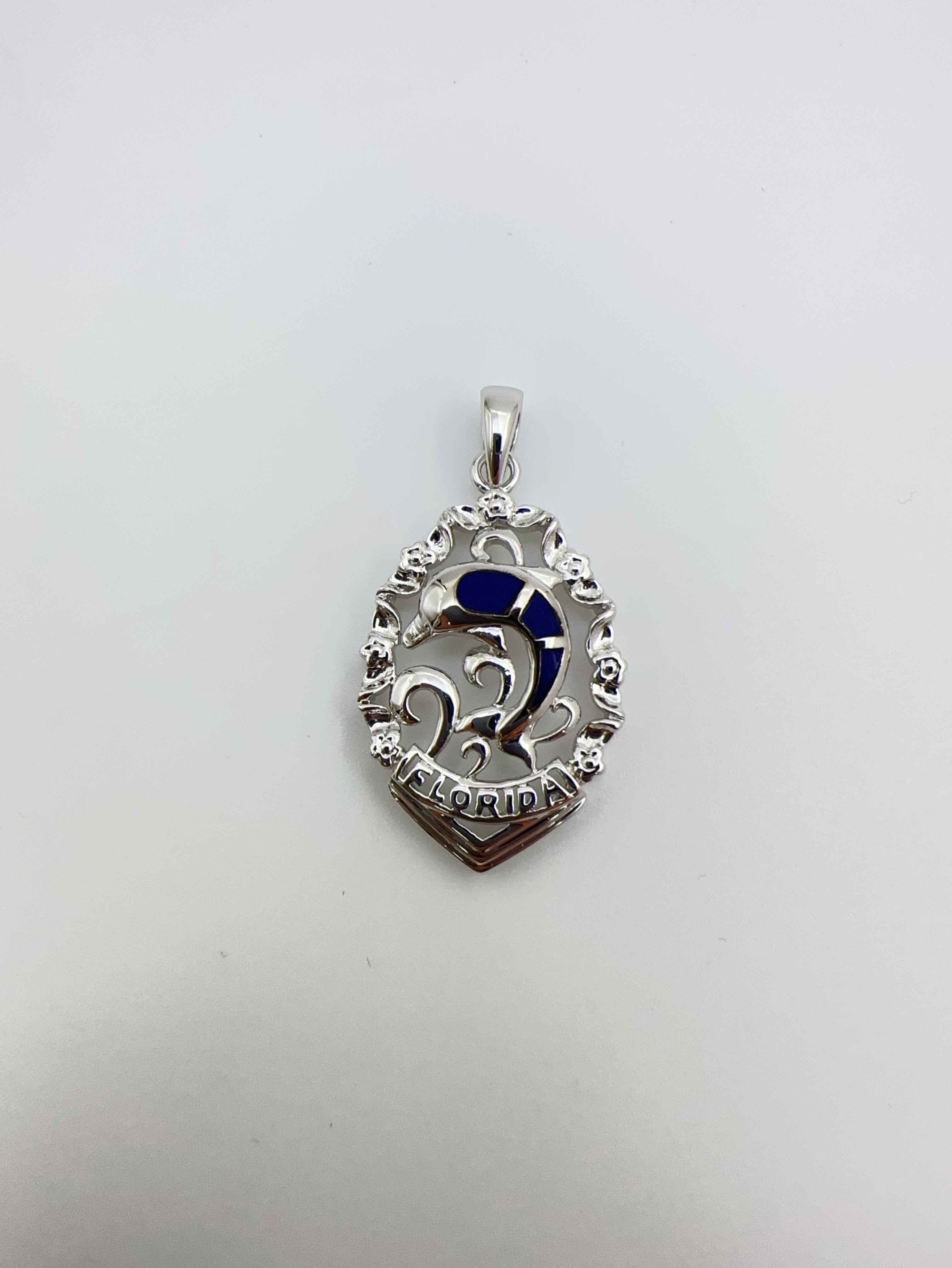 O que são joias esmaltadas?